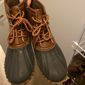 spirit duck boots